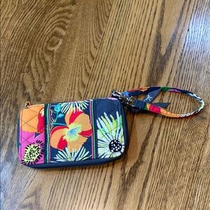 Vera Bradley Jazzy blooms wristlet phone case NWOT security